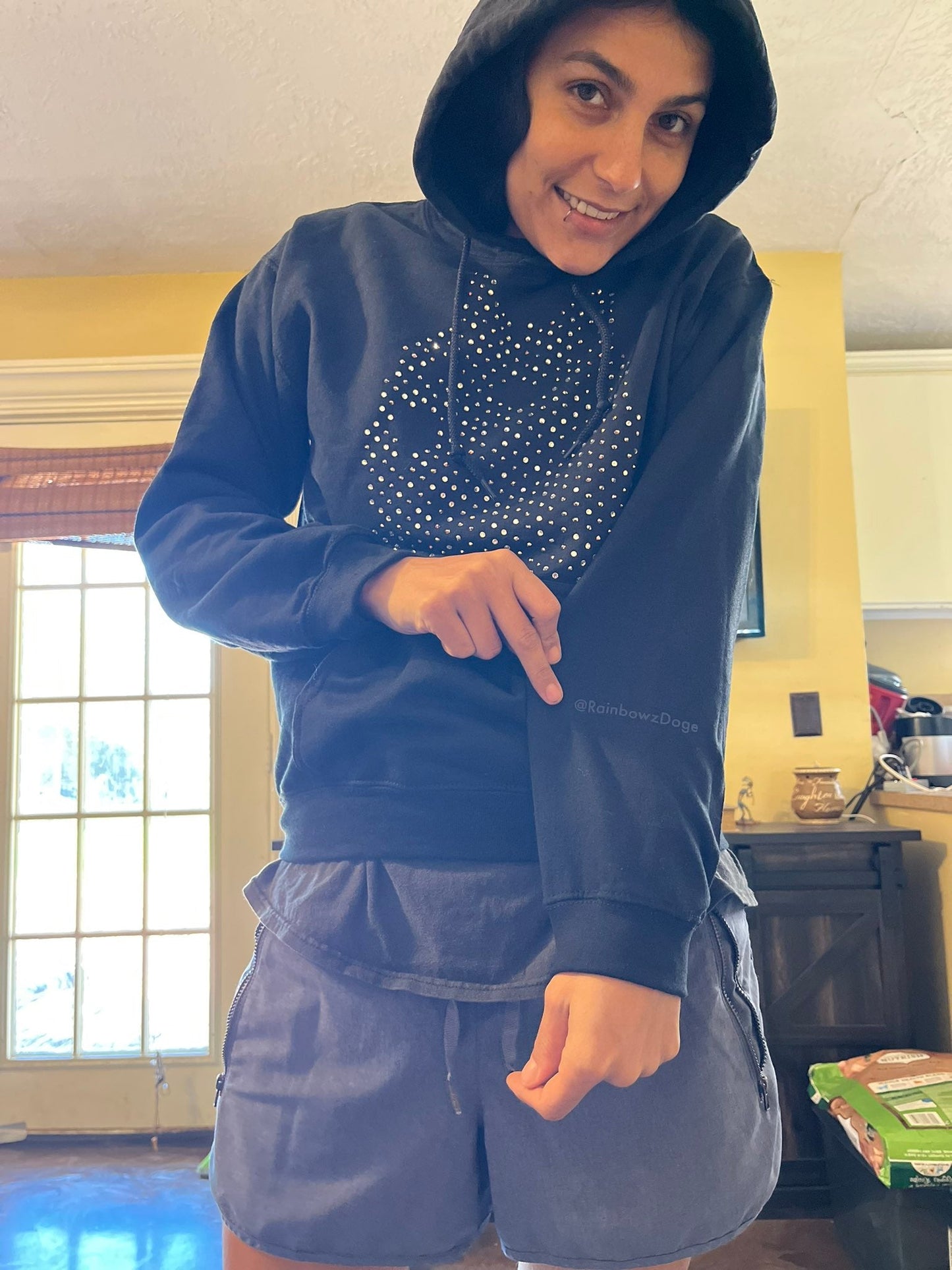 ĐOGE ĐRONE HOODIE
